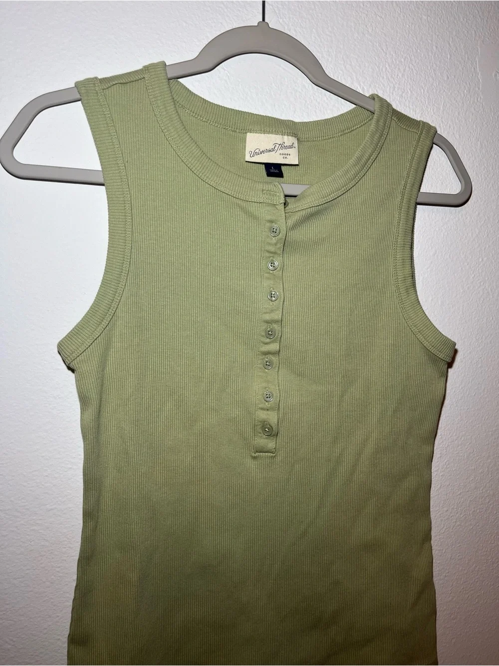 Universal Thread Henley Tank Sage Green - Picture 4 of 6
